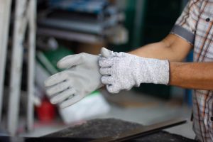 Heat resistant gloves