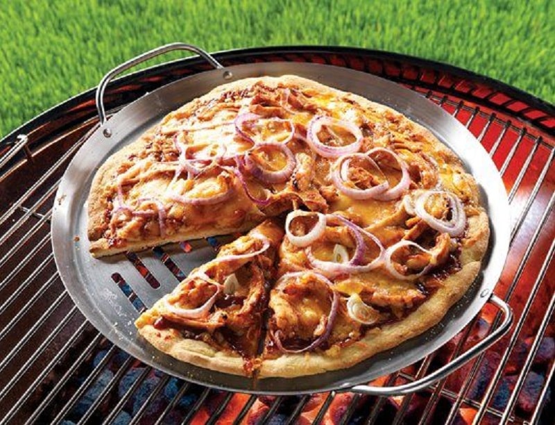Can you use pampered chef pizza stone on grill?